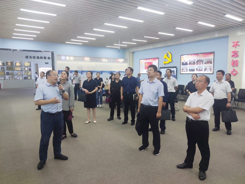2024年7月17日，市國資委系統(tǒng)在公司開展“三組聯(lián)建”現(xiàn)場觀摩1（公司展廳）_副本